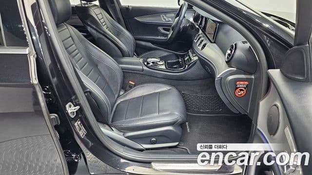 Mercedes-Benz E-Class 2018 — ფოტო 11/31