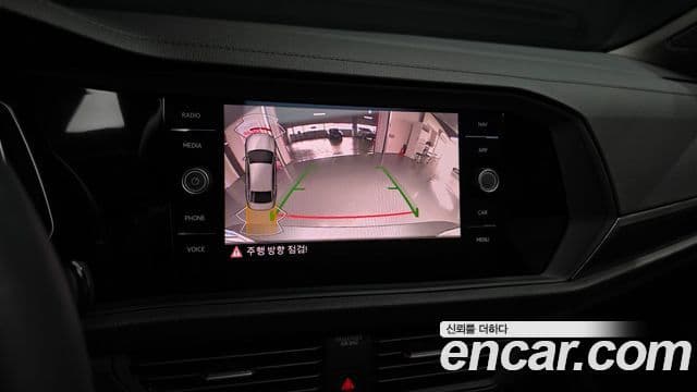 Volkswagen Jetta 2024 — ფოტო 15/20