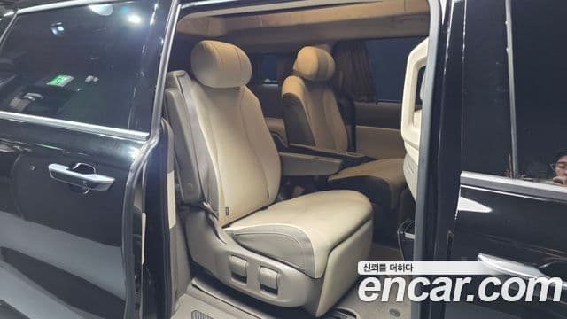 Kia Carnival 2024 — Şəkil 12/20
