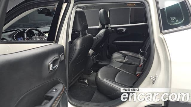 Jeep Compass 2021 — Şəkil 12/20