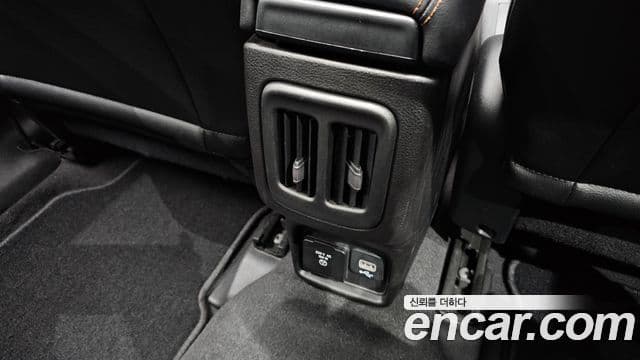 Jeep Compass 2021 — ფოტო 6/31