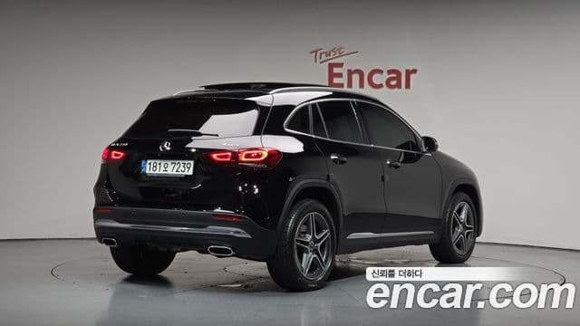 Mercedes-Benz GLA-Class 2020 — ფოტო 2/20