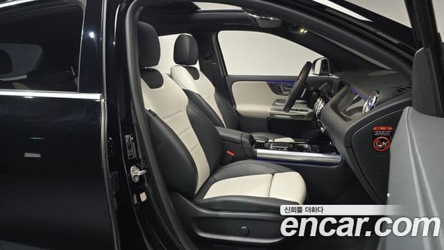 Mercedes-Benz GLA-Class 2020 — ფოტო 11/20