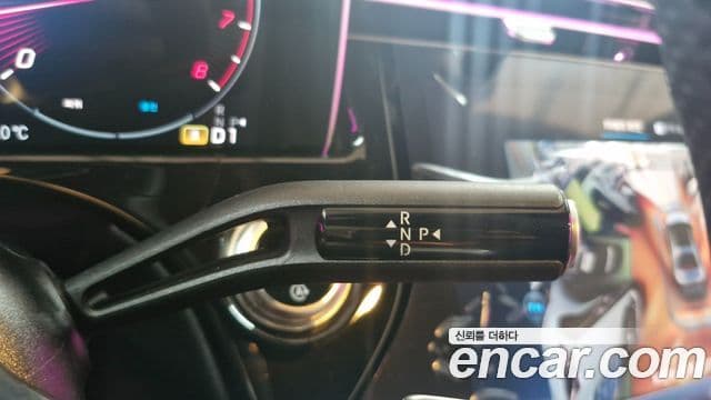 Mercedes-Benz E-Class 2025 — ფოტო 14/20