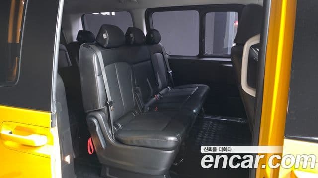 Hyundai Staria 2021 — Фото 12/20
