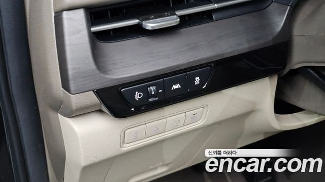 Kia Carnival 2023 — Фото 14/20