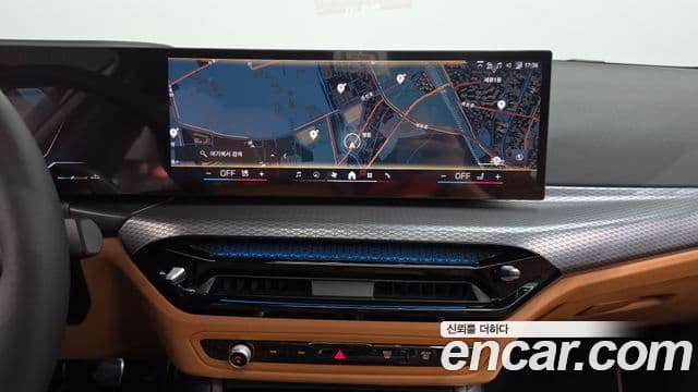 BMW 3 Series 2024 — ფოტო 13/20