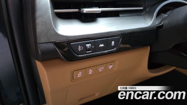 Kia Carnival 2021 — Şəkil 19/20