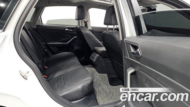 Volkswagen Jetta 2020 — Şəkil 12/20