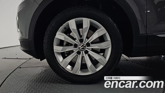 Volkswagen T-Roc 2021 — Şəkil 5/20