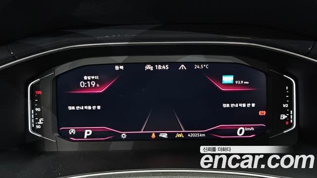 Volkswagen T-Roc 2021 — Şəkil 8/20
