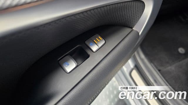 Genesis G70 2022 — Şəkil 18/20