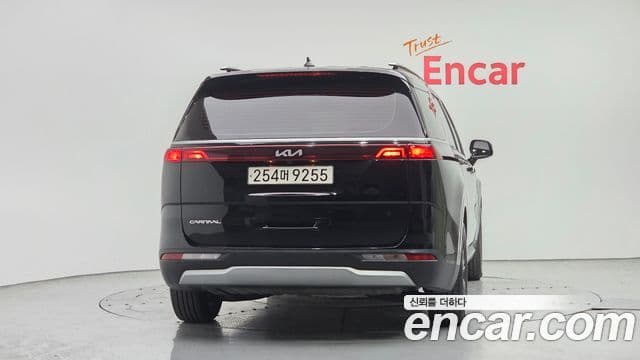 Kia Carnival 2022 — Фото 4/20