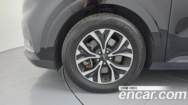 Kia Carnival 2022 — Фото 5/20