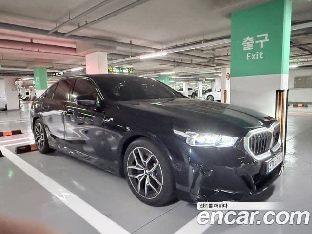BMW 5 Series 2025 — ფოტო 2/10