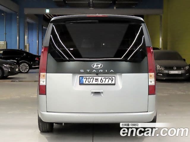 Hyundai Staria 2023 — Şəkil 2/20