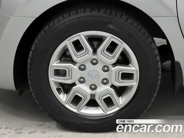 Hyundai Staria 2023 — Şəkil 20/20