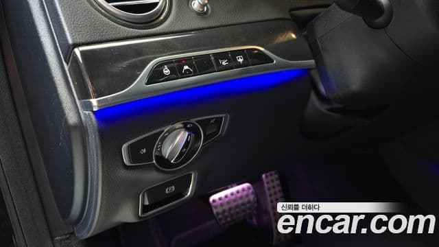 Mercedes-Benz S-Class 2019 — Фото 17/20