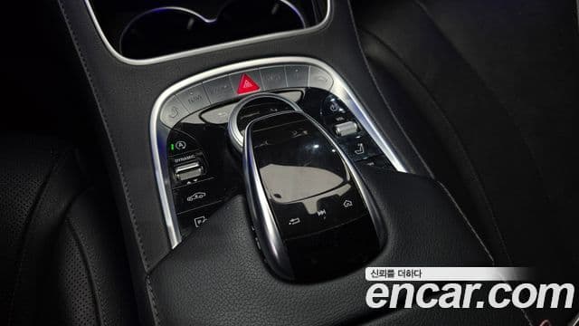 Mercedes-Benz S-Class 2019 — Фото 18/20