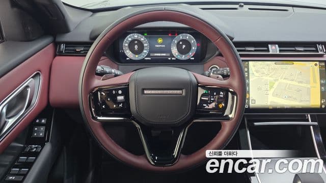 Land Rover Range Rover Velar 2025 — Photo 15/20