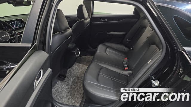 Kia K5 2021 — ფოტო 12/20