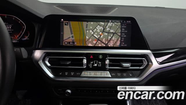 BMW 3 Series 2021 — ფოტო 14/20