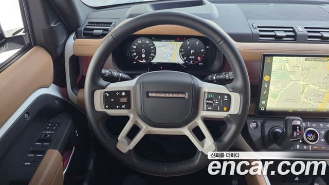 Land Rover Defender 2026 — ფოტო 15/20