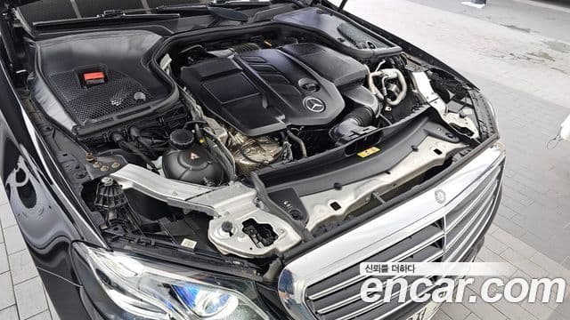 Mercedes-Benz E-Class 2019 — фото 6 из 20
