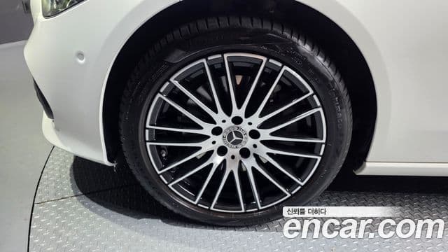 Mercedes-Benz C-Class 2022 — фото 5 из 20
