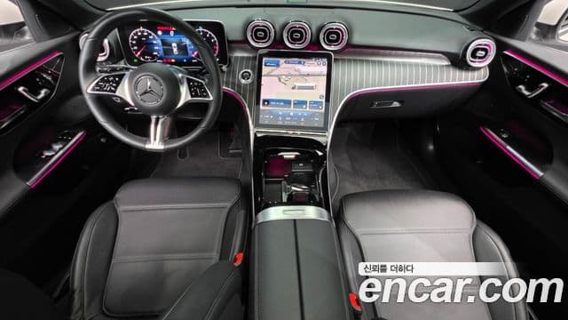 Mercedes-Benz C-Class 2022 — ფოტო 7/20