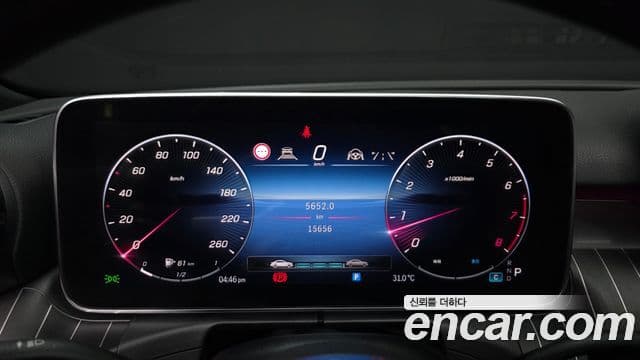 Mercedes-Benz C-Class 2022 — ფოტო 8/20