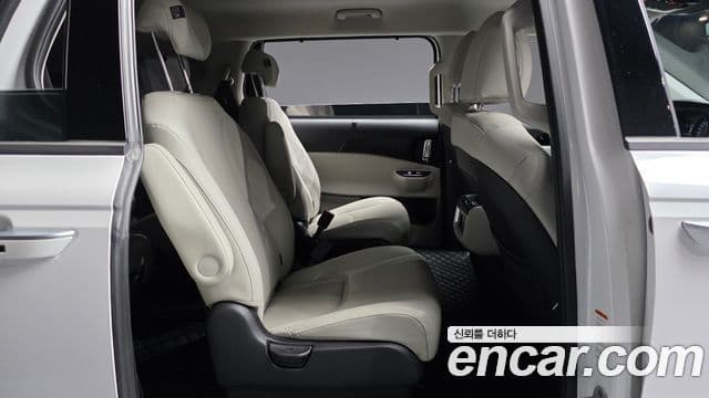 Kia Carnival 2021 — Şəkil 11/20