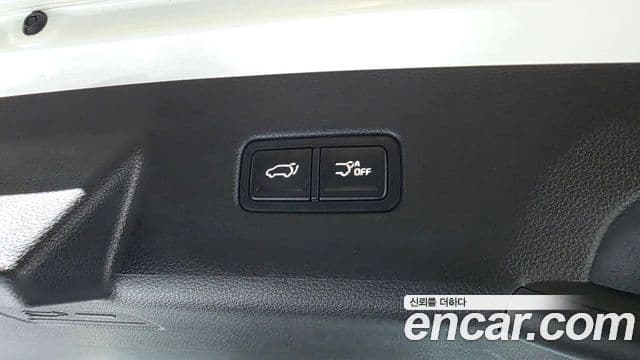 Kia Carnival 2021 — Photo 22/38