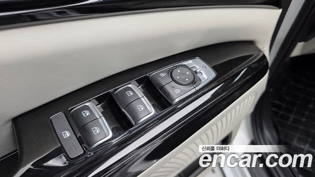 Kia Carnival 2021 — Photo 38/38