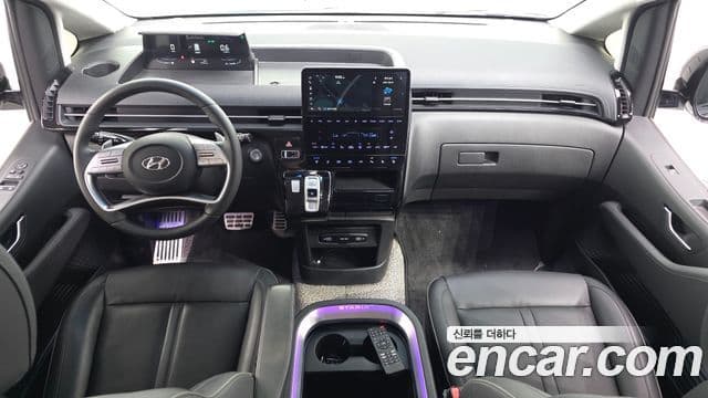 Hyundai Staria 2022 — Фото 7/20