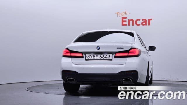 BMW 5 Series 2023 — Şəkil 3/20