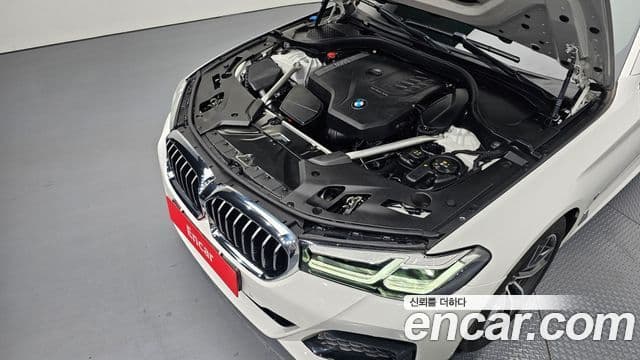 BMW 5 Series 2023 — Şəkil 5/20