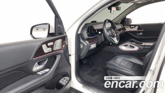Mercedes-Benz GLE-Class 2021 — Фото 10/20