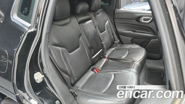 Jeep Compass 2022 — Şəkil 12/20