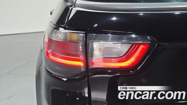 Jeep Compass 2022 — Photo 20/35