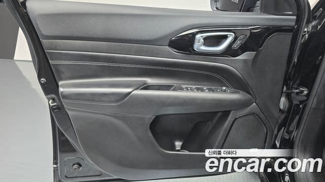 Jeep Compass 2022 — Photo 18/35