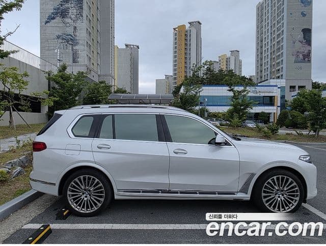 BMW X7 2021 — Şəkil 13/19