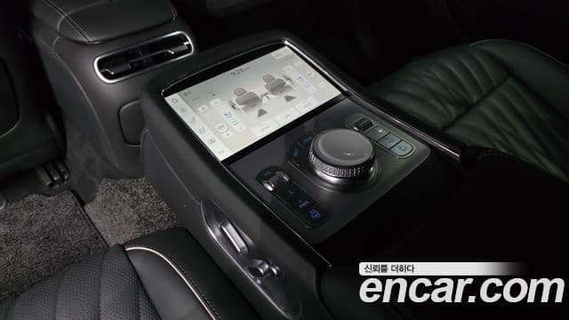 Genesis G90 2024 — ფოტო 28/36