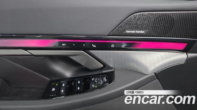BMW 5 Series 2025 — Photo 26/31