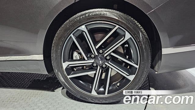 Genesis G80 2024 — Photo 26/30