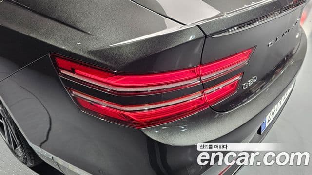 Genesis G80 2024 — Photo 10/30