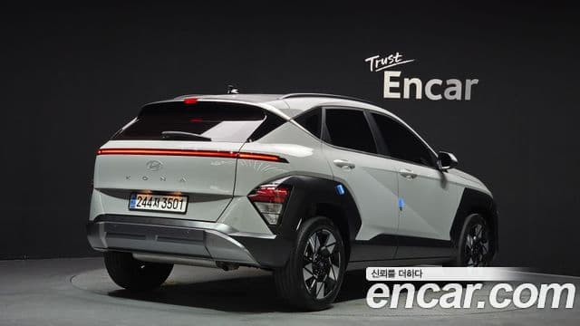 Hyundai Kona 2024 — Фото 2/20