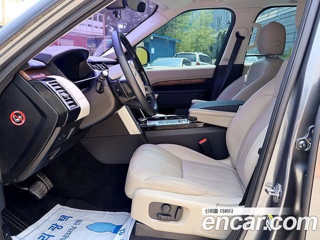 Land Rover Discovery 5 2018 — Şəkil 9/20