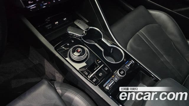Kia K5 2022 — Şəkil 9/20