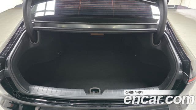 Hyundai Grandeur 2025 — ფოტო 16/20